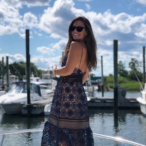 Meet your Posher, Lee-lee